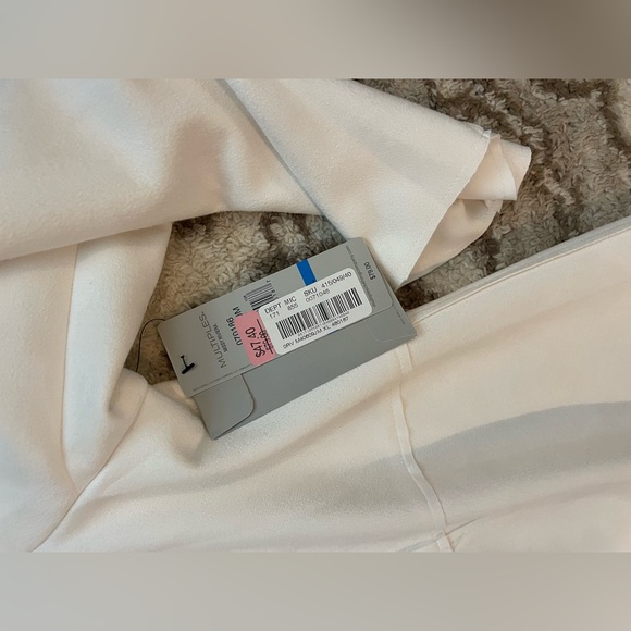 Women’s Cardigan - Picture 2 of 3